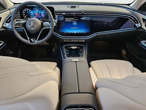 New 2026 Mercedes-Benz E 350 4MATIC Sedan image 15