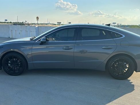 Used 2022 Hyundai Sonata Limited FWD image 10