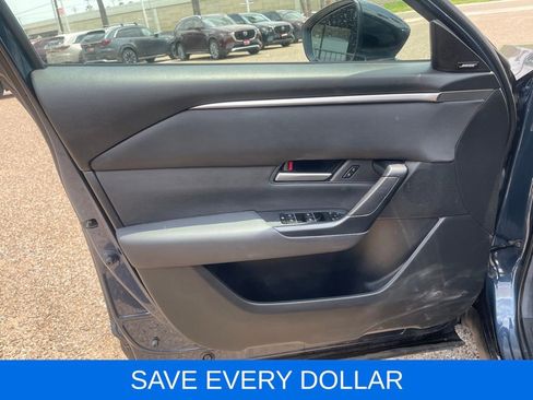 Used 2024 MAZDA CX-50 AWD 2.5 S w/ Premium Package image 12