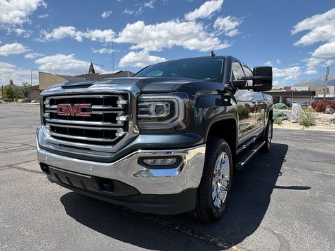 Used 2018 GMC Sierra 1500 SLT AWD/4WD image 11
