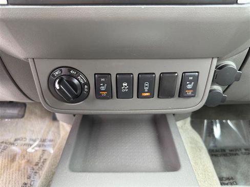 Used 2014 Nissan Frontier SV w/ SV Value Truck Package image 38