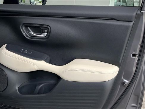 Used 2025 Honda HR-V LX image 23