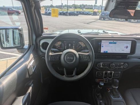 Certified 2024 Jeep Wrangler Willys image 13