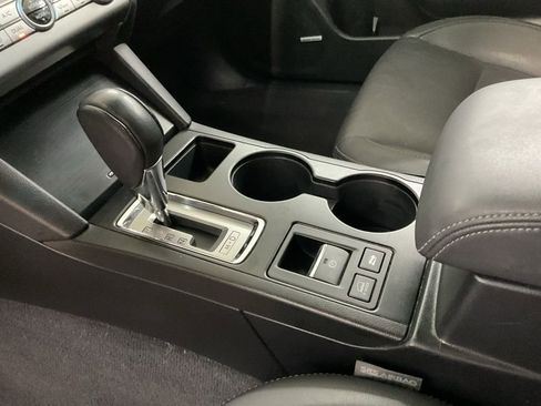 Used 2015 Subaru Outback 2.5i Limited image 19