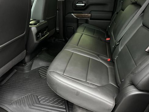 Used 2020 Chevrolet Silverado 1500 LT Trail Boss image 10