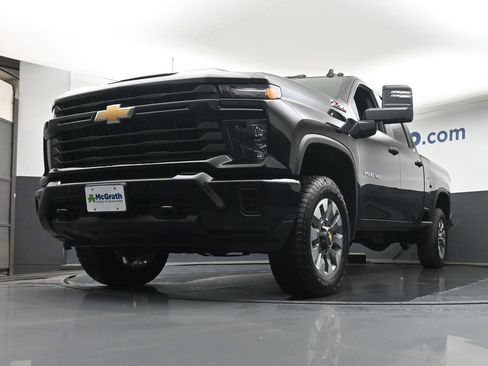 New 2026 Chevrolet Silverado 2500 Custom w/ Custom Value Package AWD/4WD image 6