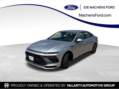 Used 2025 Hyundai Sonata SEL FWD image 1