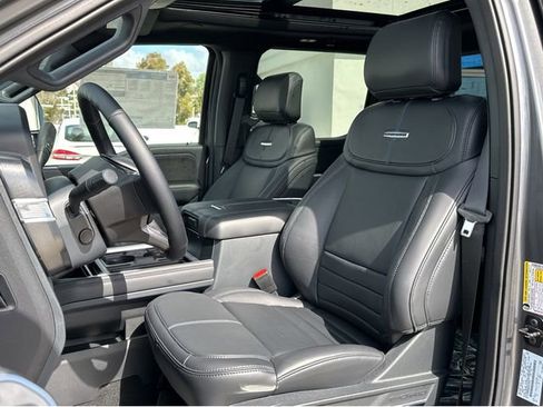 New 2025 Ford F250 Platinum image 16