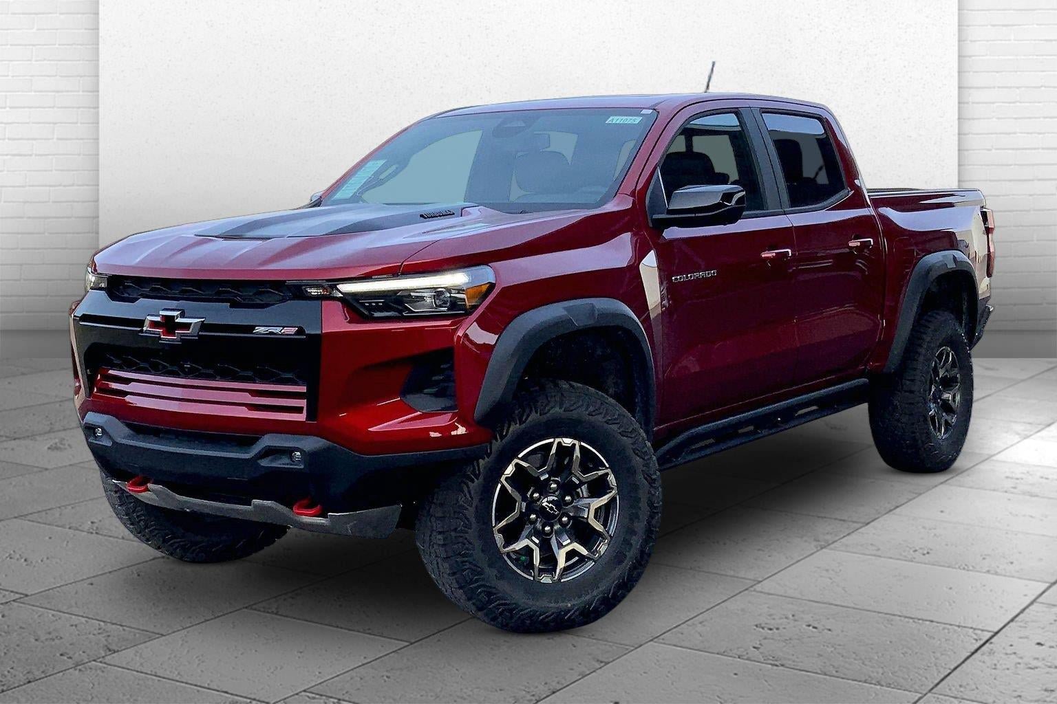 New 2026 Chevrolet Colorado ZR2 w/ Technology Package AWD/4WD image 2