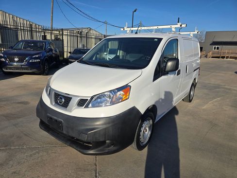 Used 2019 Nissan NV200 S image 1