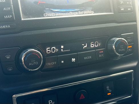 Used 2017 Nissan Titan SL image 16