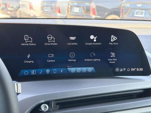 New 2026 Cadillac Vistiq Premium Luxury AWD/4WD image 11