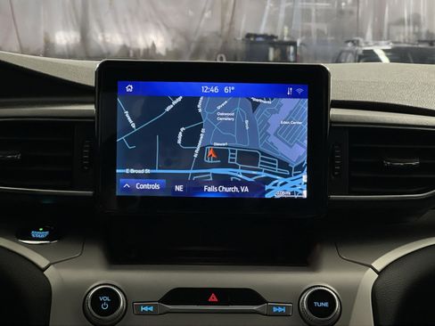 Used 2020 Ford Explorer XLT w/ Equipment Group 202A image 20