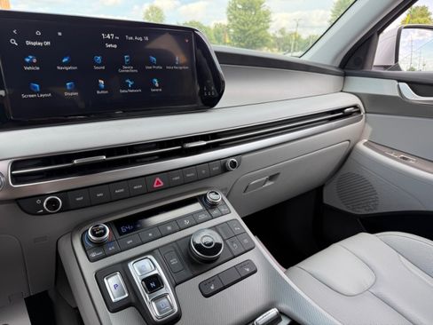 Used 2025 Hyundai Palisade SEL FWD image 11