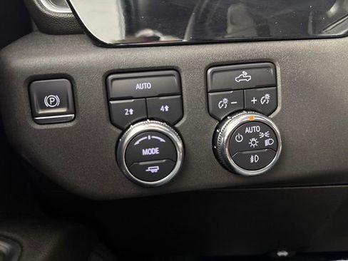 Used 2022 GMC Sierra 1500 Elevation AWD/4WD image 19