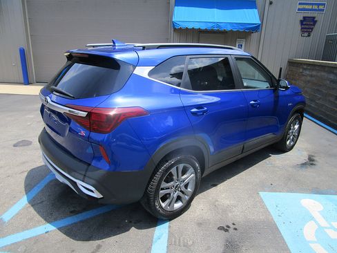 Used 2021 Kia Seltos S AWD/4WD image 5