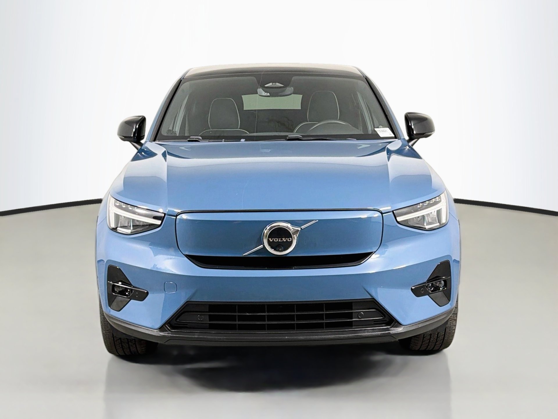 Certified 2023 Volvo C40 P8 Recharge Plus AWD/4WD image 2