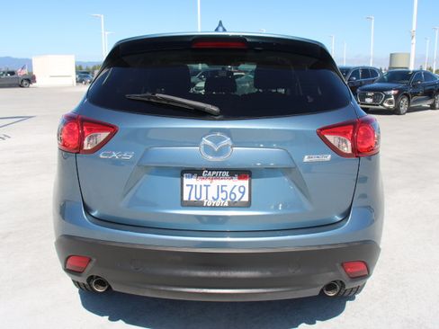 Used 2016 MAZDA CX-5 Touring w/ Bose/Moonroof Package FWD image 4