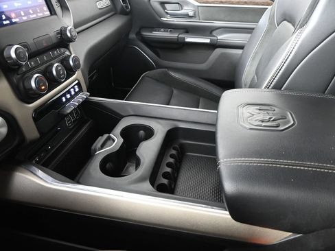 Used 2019 RAM 1500 Laramie AWD/4WD image 35