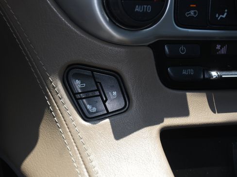 Used 2018 GMC Yukon SLT w/ Open Road Package RWD image 16