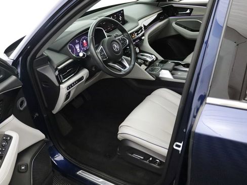 Used 2024 Acura MDX SH-AWD w/ Advance Package image 2