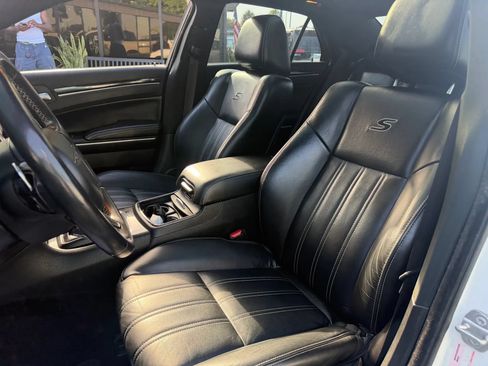 Used 2021 Chrysler 300 S w/ S Model Appearance Package RWD image 12