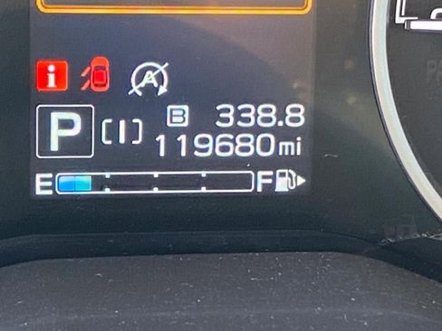 Used 2021 Subaru Forester Premium image 13