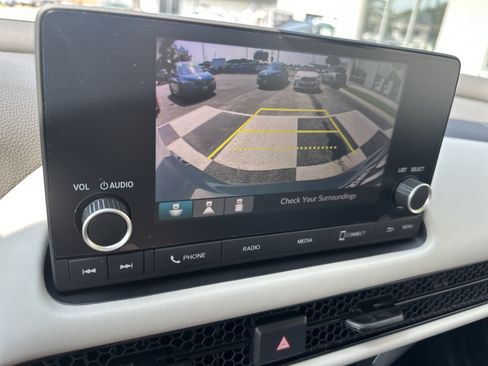 Used 2024 Honda HR-V LX image 18