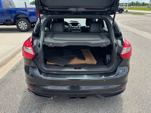 Used 2013 Ford Focus ST FWD image 40