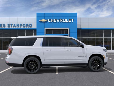 New 2026 Chevrolet Suburban LS AWD/4WD image 5