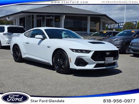 Used 2024 Ford Mustang GT RWD image 1