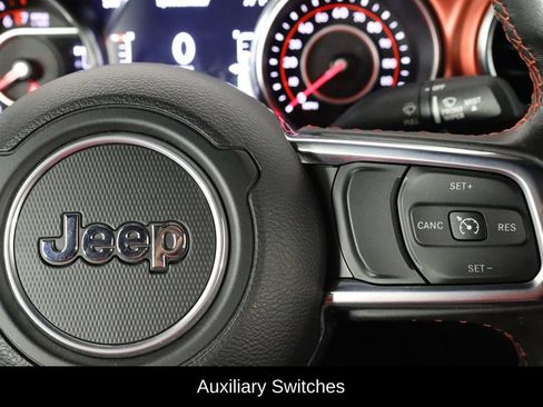 Used 2022 Jeep Wrangler Unlimited Rubicon AWD/4WD image 10