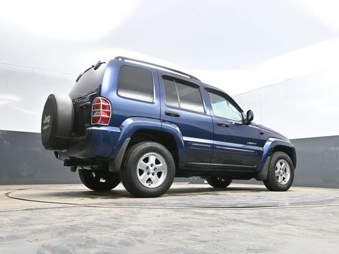 Used 2004 Jeep Liberty Limited w/ Trailer Tow Group image 44