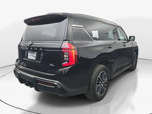 Used 2025 Nissan Armada SL image 9