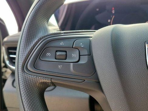 Used 2024 Buick Envista Preferred w/ Convenience II Package FWD image 21