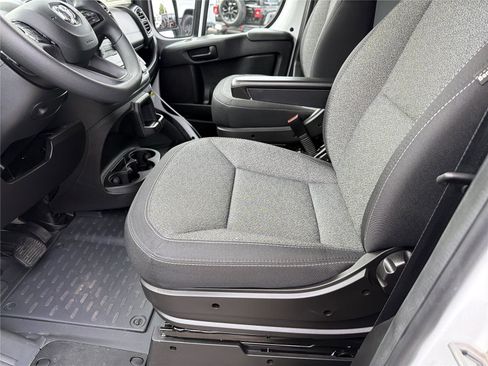 Used 2024 RAM ProMaster 3500 w/ Convenience Group image 8