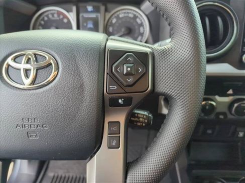 Certified 2023 Toyota Tacoma SR5 AWD/4WD image 19