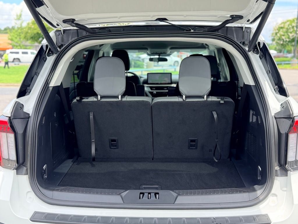 New 2026 Ford Explorer Active w/ Active Comfort Package RWD image 7