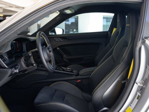 Used 2026 Porsche 911 GT3 RWD image 23