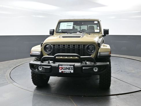New 2026 Jeep Gladiator Willys AWD/4WD image 4