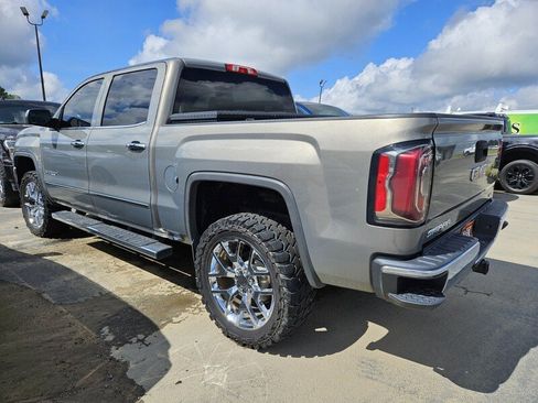 Used 2017 GMC Sierra 1500 SLT w/ SLT Premium Package image 3