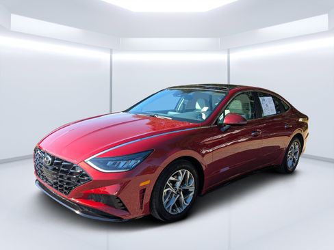 Certified 2023 Hyundai Sonata SEL w/ Convenience Package image 8