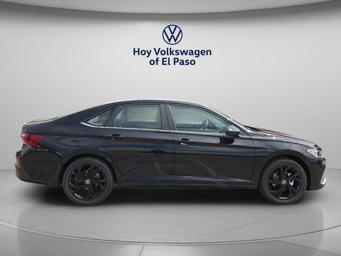 New 2026 Volkswagen Jetta SE FWD image 2