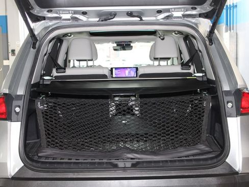 Used 2024 Toyota Grand Highlander AWD image 27
