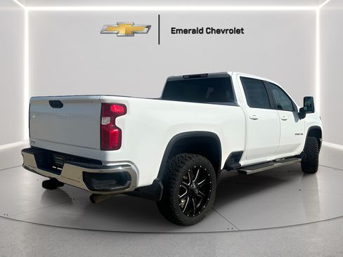 Used 2021 Chevrolet Silverado 2500 LT w/ Fleet Comfort Package AWD/4WD image 4