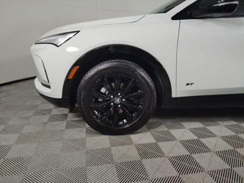 Used 2025 Buick Envista Sport Touring image 23