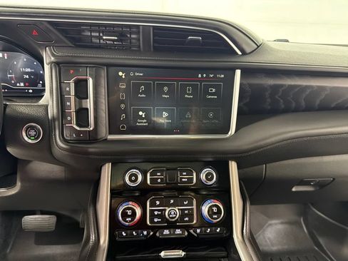 Used 2022 GMC Yukon Denali AWD/4WD image 15