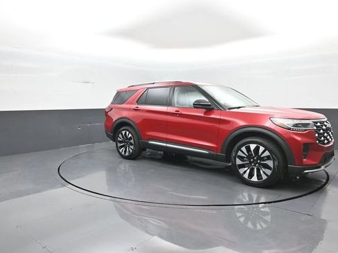 New 2026 Ford Explorer Platinum w/ LUX Leather Package AWD/4WD image 2