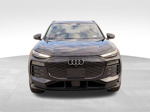 Used 2025 Audi Q6 e-tron Premium w/ Convenience Package AWD/4WD image 4
