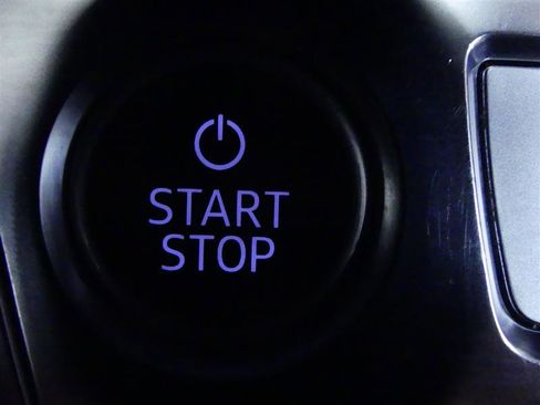 Used 2024 Audi Q8 e-tron Prestige image 22